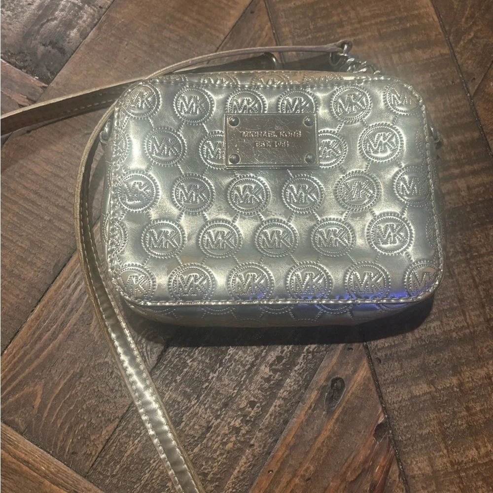 Michael Kors Gold  Crossbody Bag with Ornate Design.Great Condition!